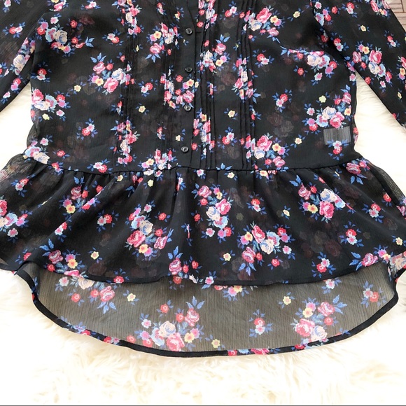 Lauren Conrad Black Floral Sheer Blouse Size M - Picture 4 of 6